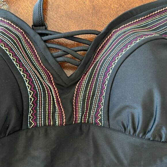 Christina swimming top - Picture 2 of 4